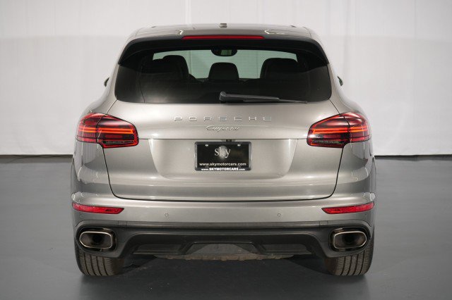 Used 2016 Porsche Cayenne image 12