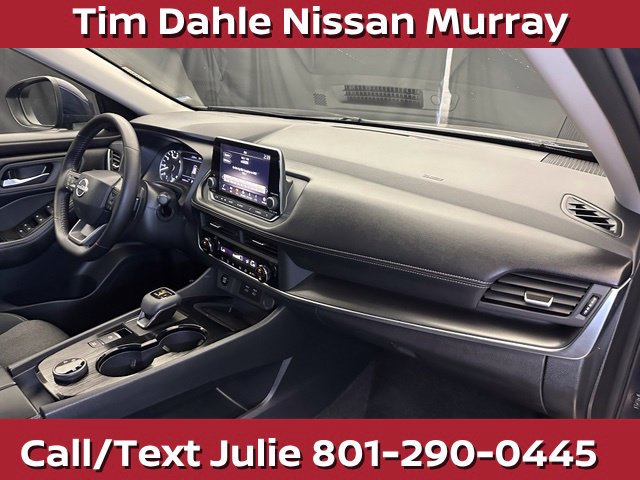 Used 2026 Nissan Rogue SV AWD/4WD image 17