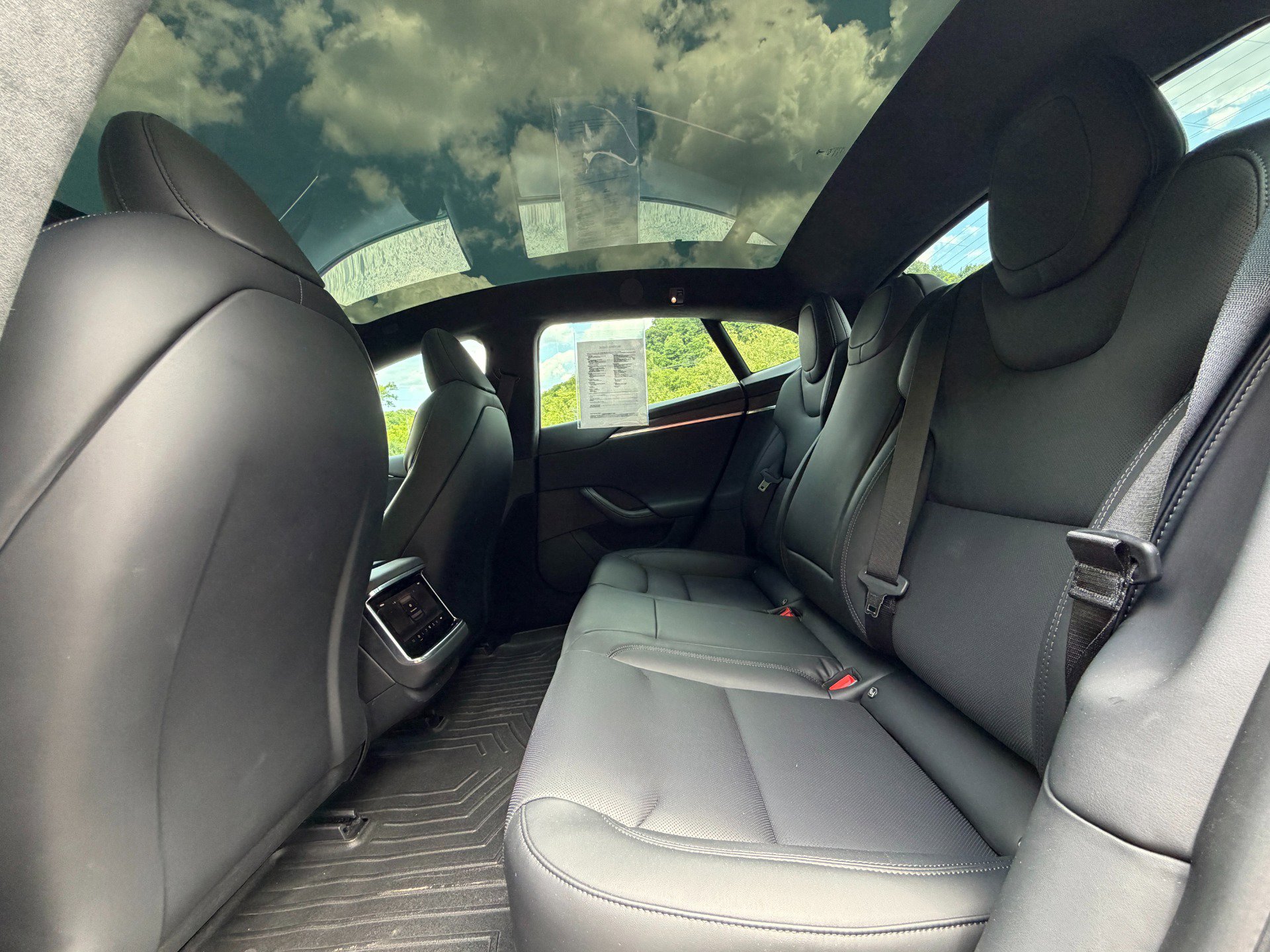 Used 2022 Tesla Model S AWD/4WD image 12