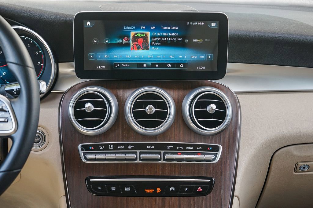 Used 2022 Mercedes-Benz GLC 300 4MATIC image 13