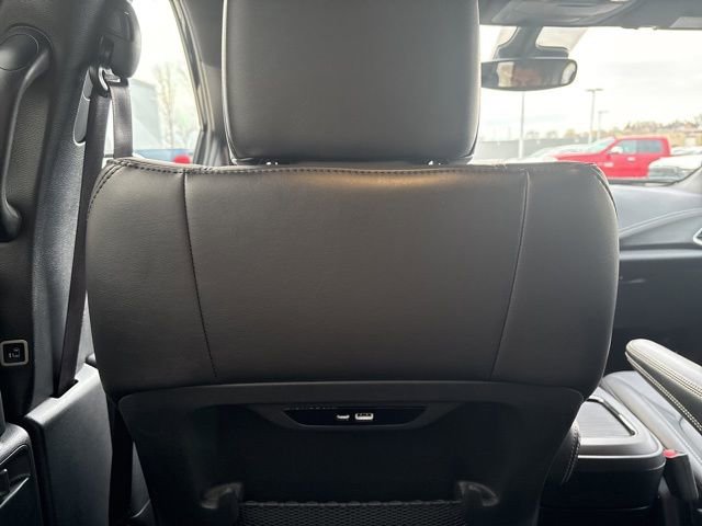 Used 2024 Chrysler Pacifica Touring-L w/ S Appearance Package image 31