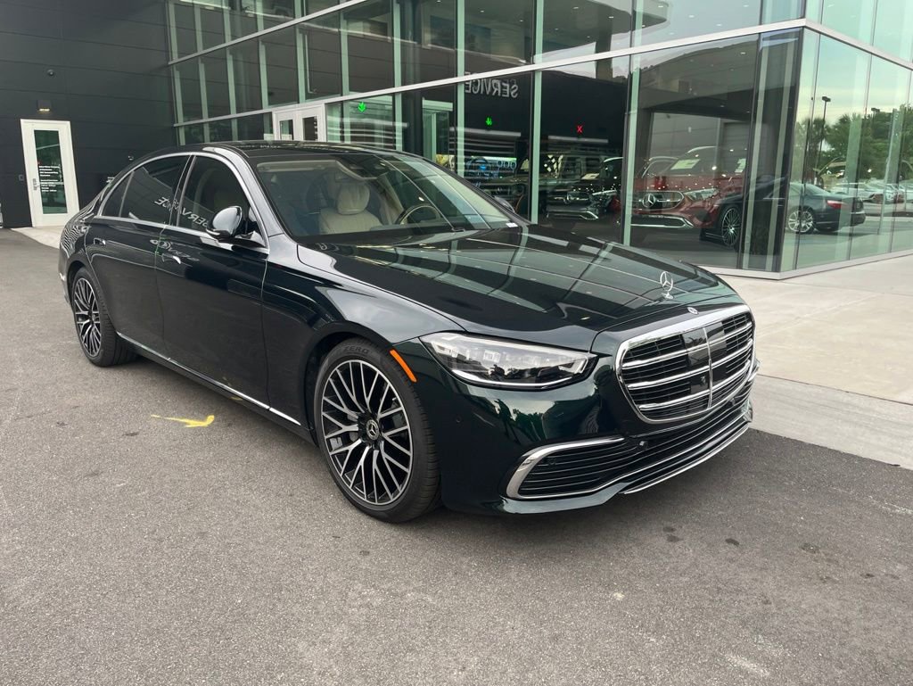 Used 2026 Mercedes-Benz S 500 4MATIC image 4
