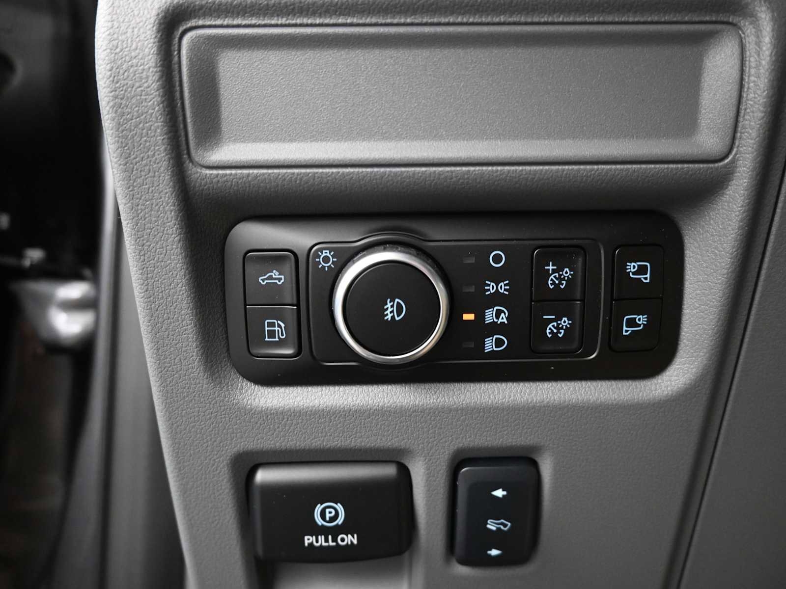 New 2025 Ford F150 Lariat w/ Equipment Group 502A High image 31