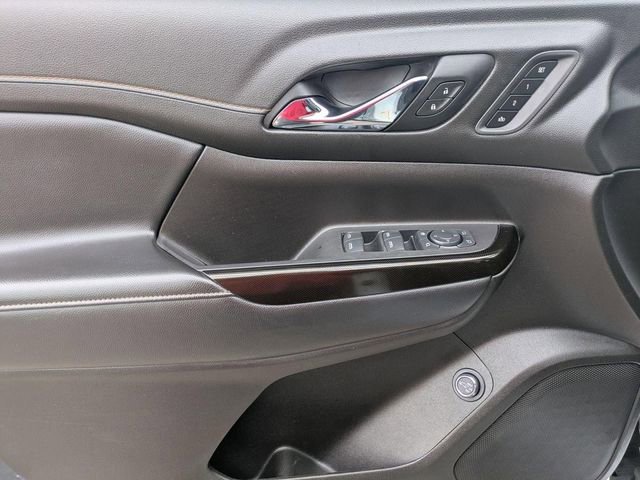Certified 2021 GMC Acadia AT4 w/ Technology Package AWD/4WD image 24