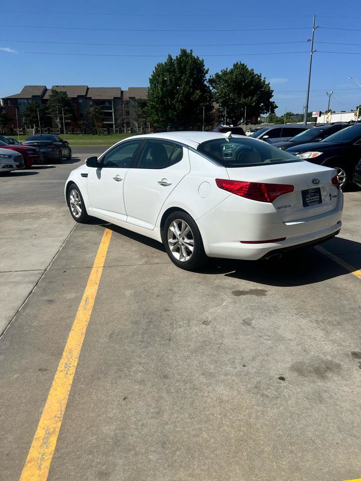 Used 2012 Kia Optima EX FWD image 5