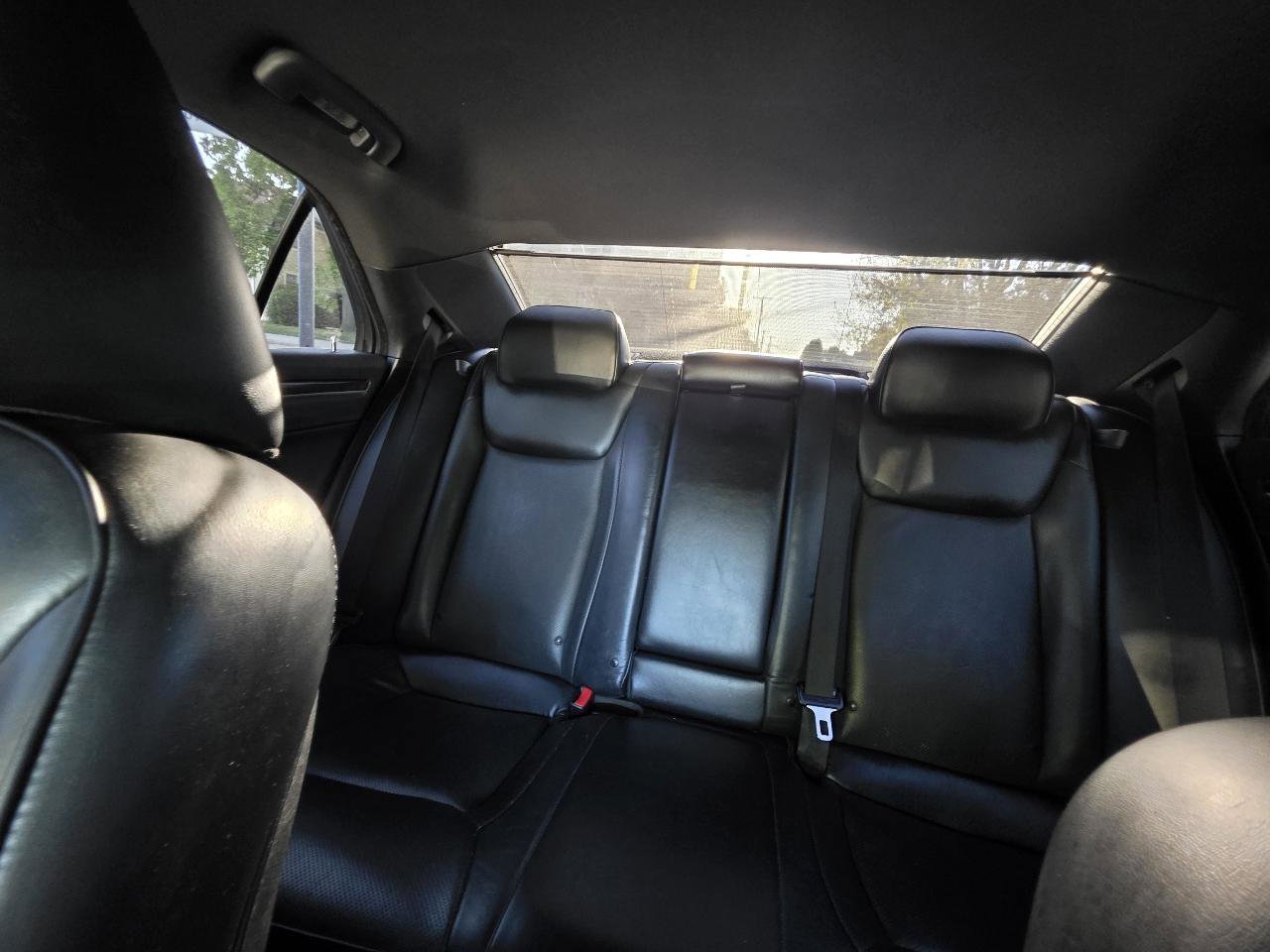 Used 2014 Chrysler 300 C AWD/4WD image 28