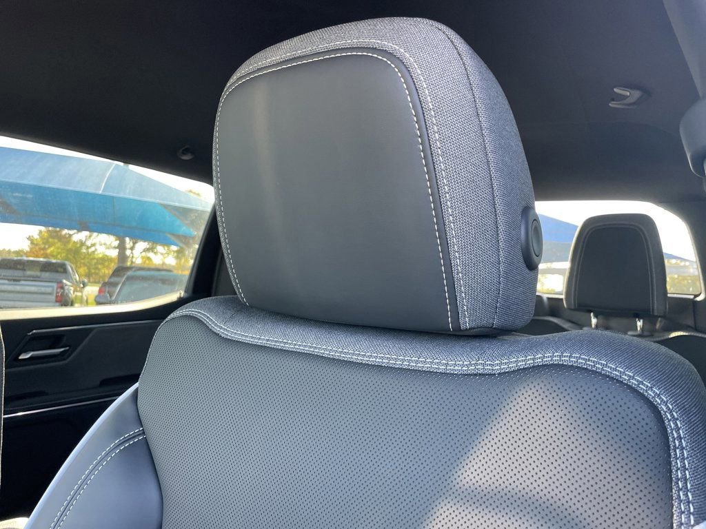 New 2026 GMC Sierra EV Elevation w/ LPO, Elevation Dark Package image 34