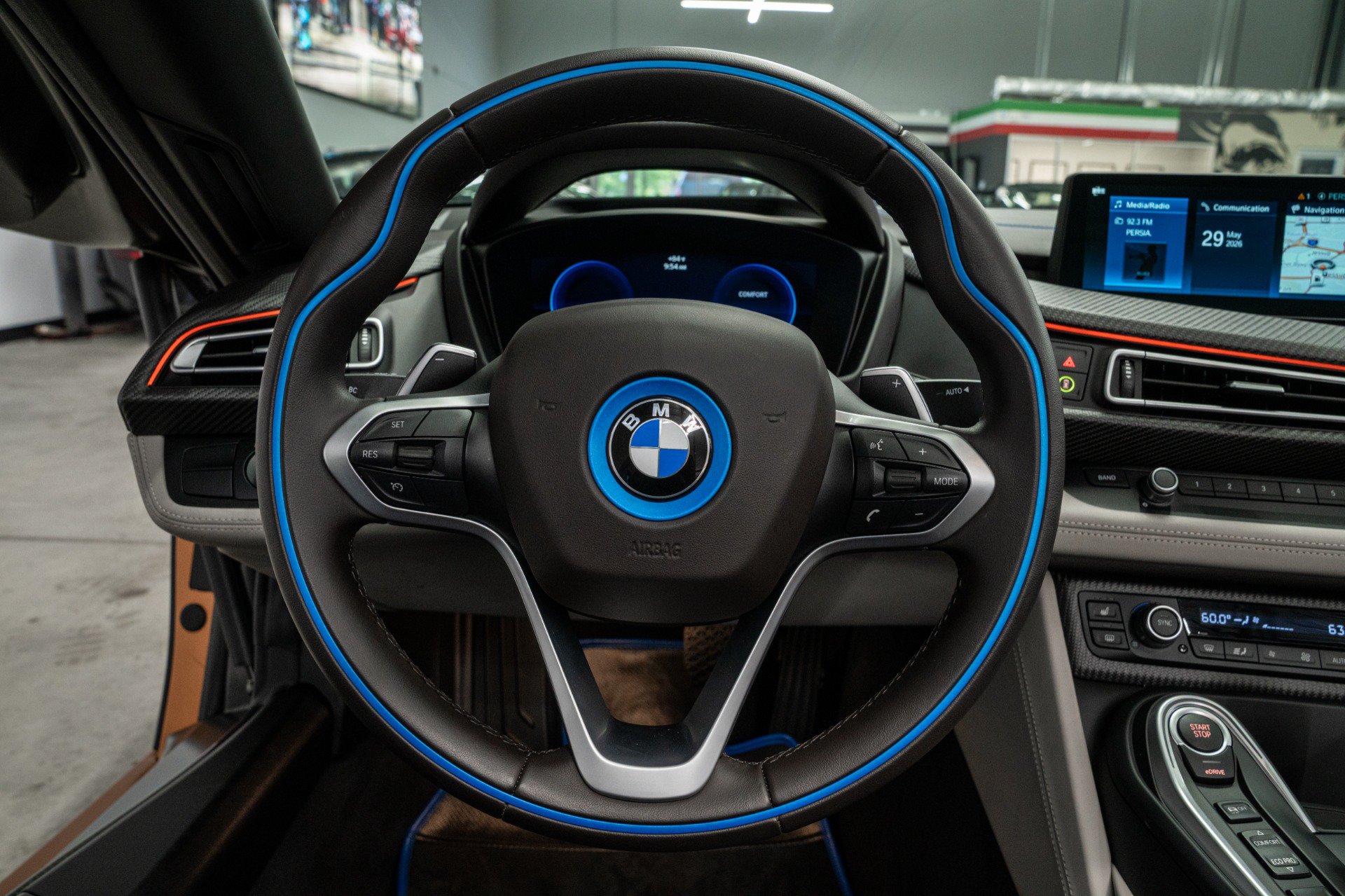 Used 2019 BMW i8 Roadster AWD/4WD image 13