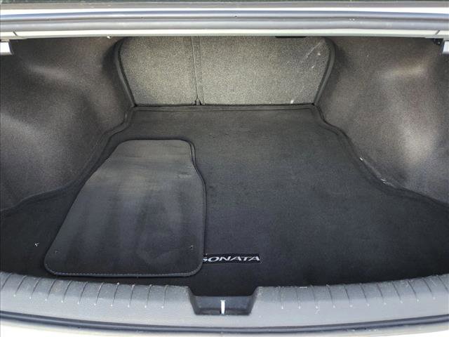 Used 2015 Hyundai Sonata SE image 6
