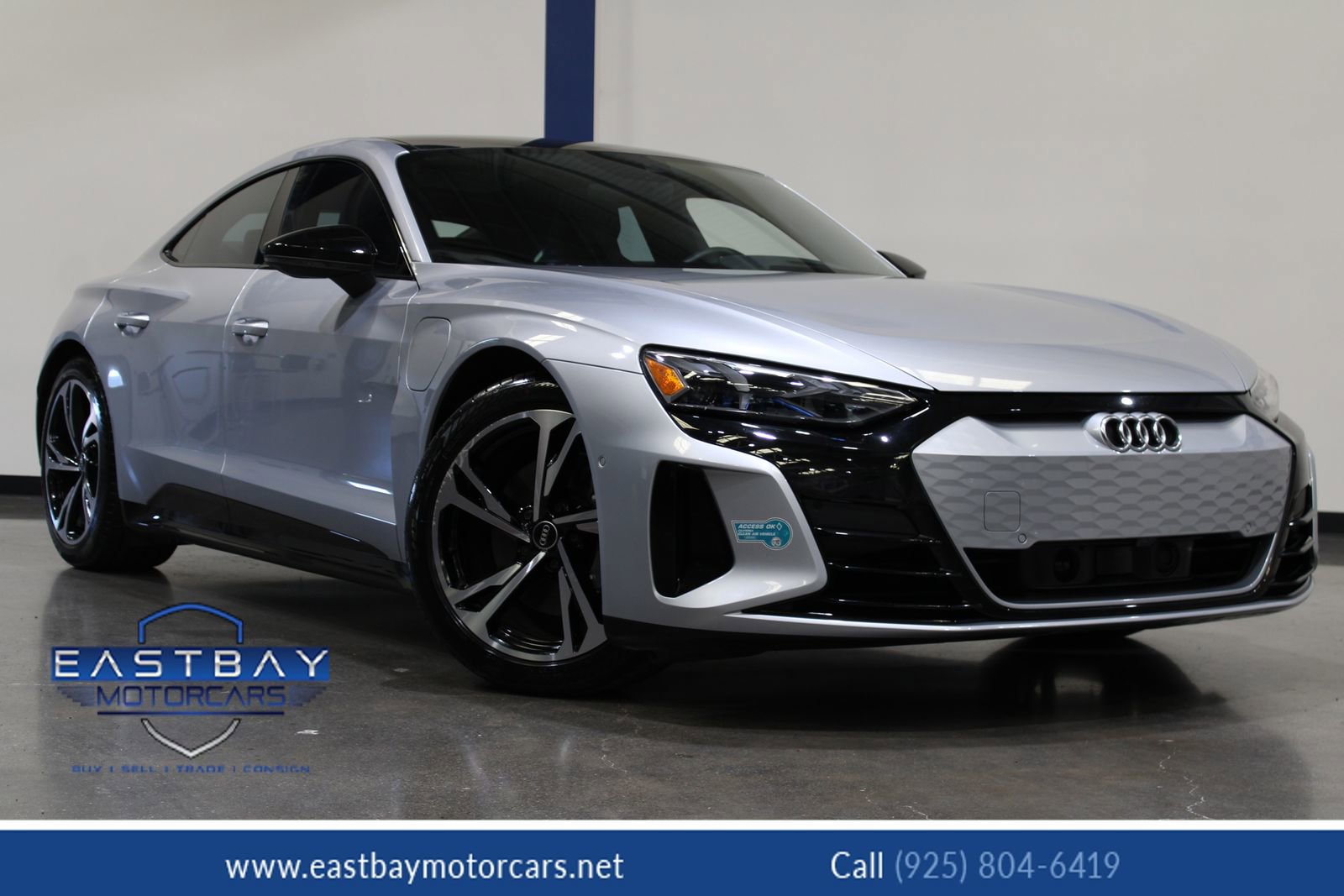 Used 2023 Audi e-tron GT Prestige AWD/4WD image 1