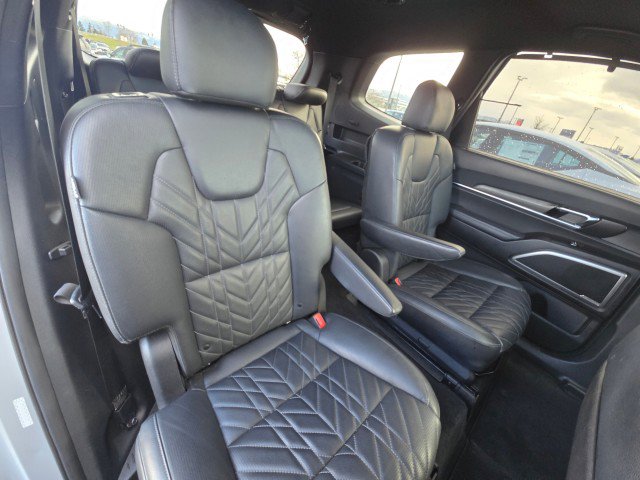 Used 2023 Kia Telluride EX X-Line image 16