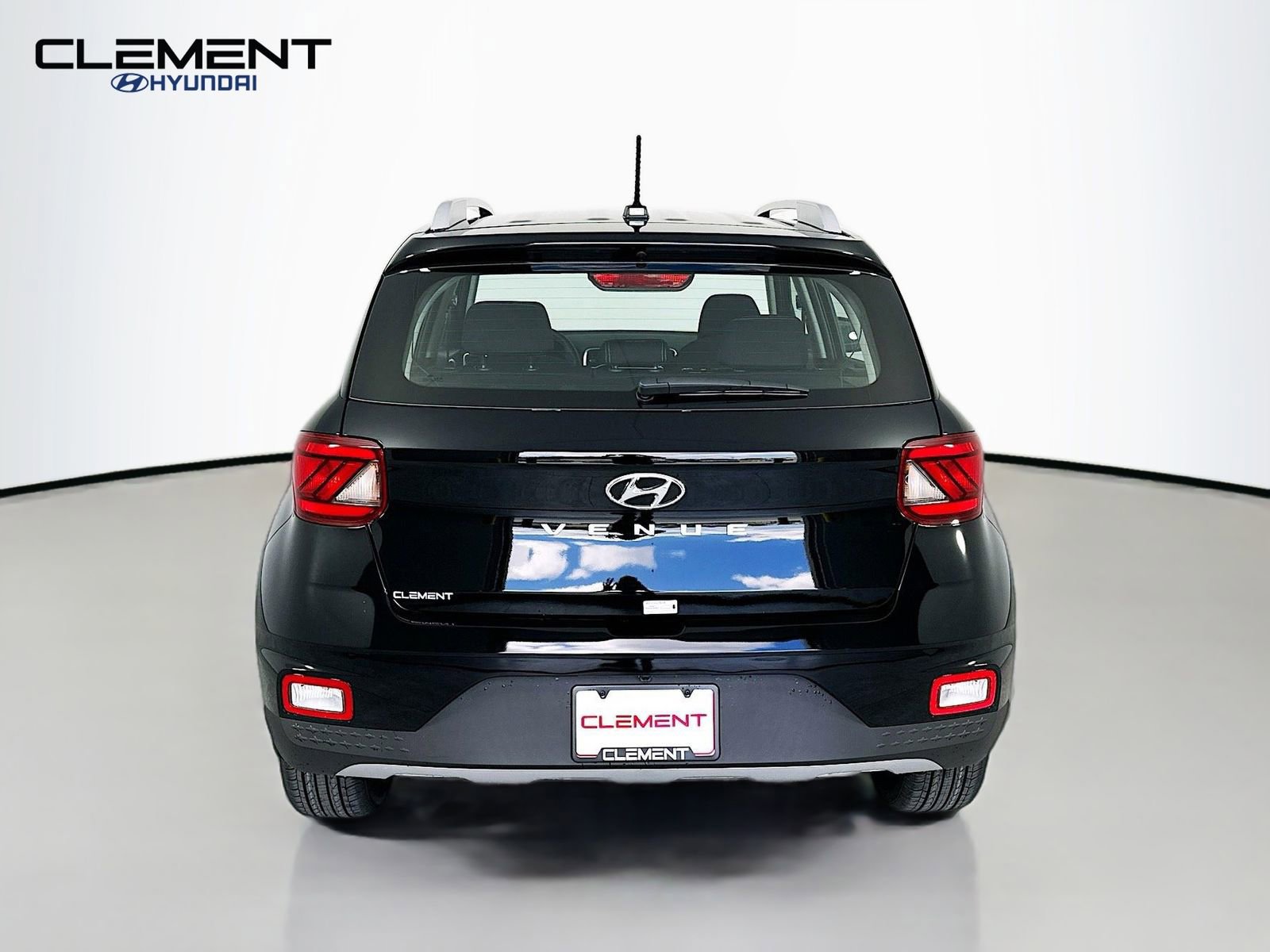 New 2026 Hyundai Venue SEL FWD image 7