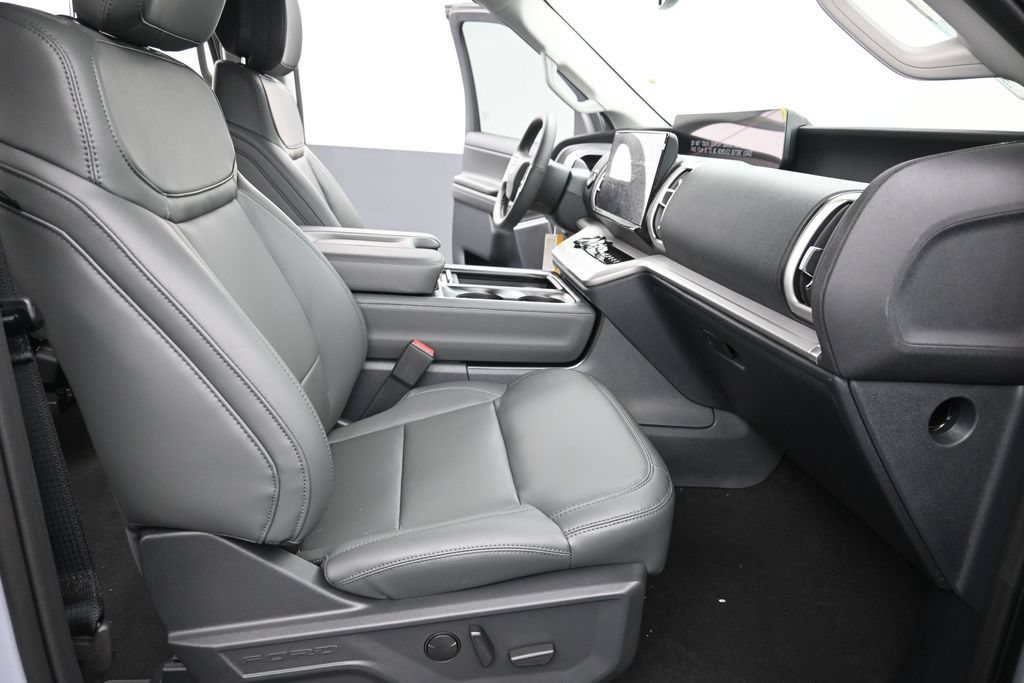 New 2027 Ford Expedition Active RWD image 24