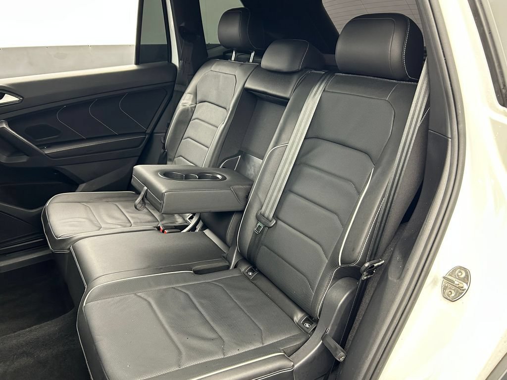 Used 2023 Volkswagen Tiguan SEL R-Line AWD/4WD image 35