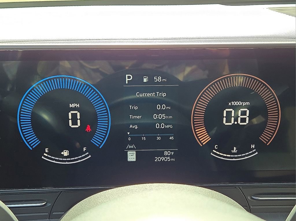 Used 2025 Hyundai Kona SEL image 24