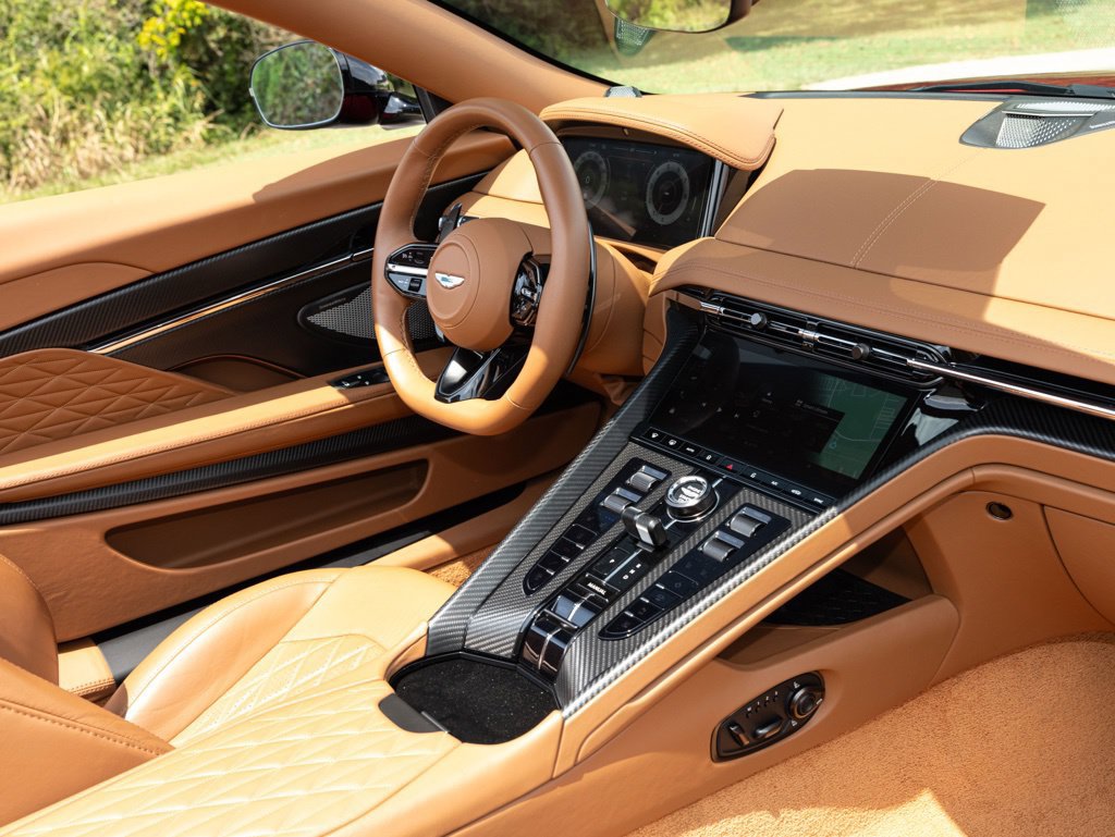 Used 2025 Aston Martin DB12 Convertible RWD image 51