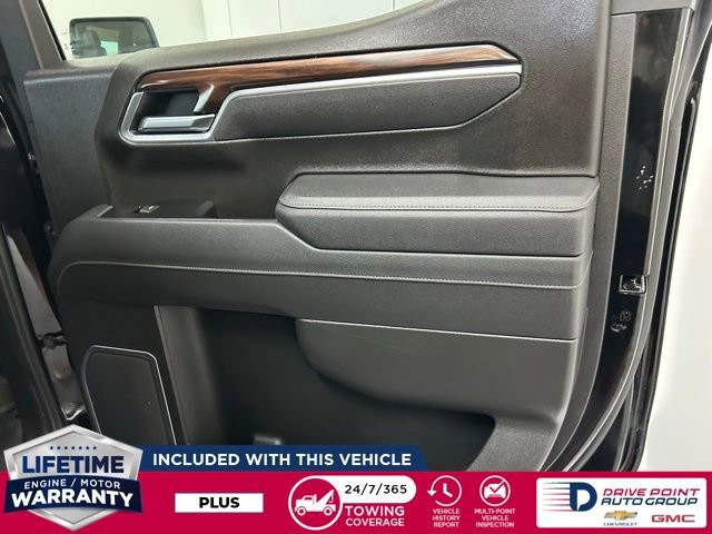 Used 2025 GMC Sierra 1500 SLT AWD/4WD image 27