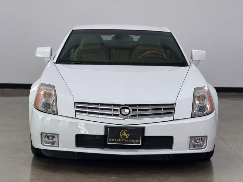 Used 2008 Cadillac XLR RWD image 2