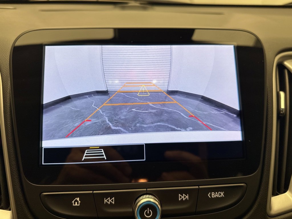 Used 2024 Chevrolet Malibu LT image 22