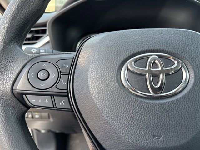 Used 2021 Toyota RAV4 XLE image 33