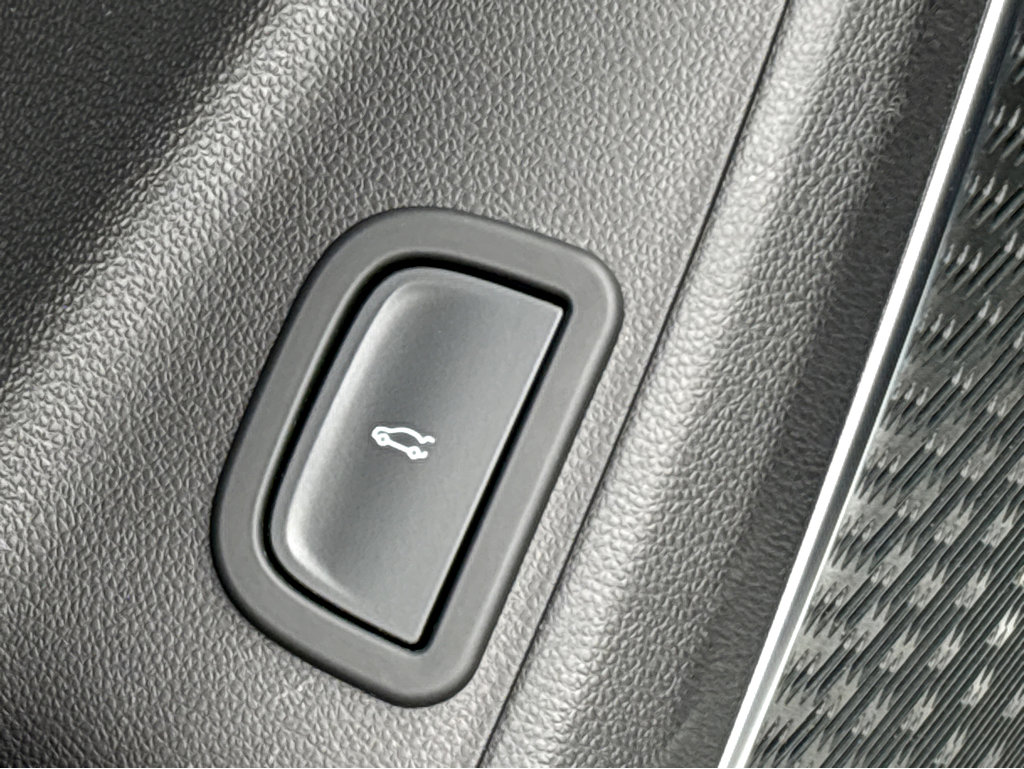 Used 2025 Buick Enclave Preferred FWD image 26