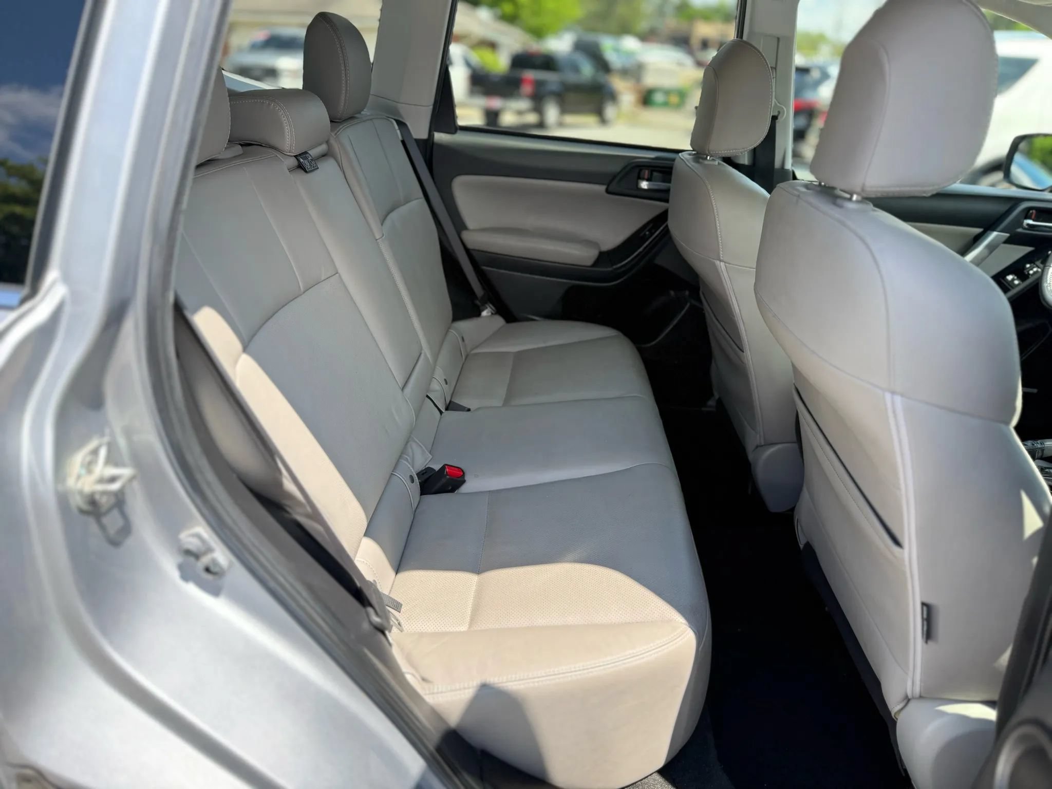 Used 2015 Subaru Forester 2.5i Limited AWD/4WD image 21