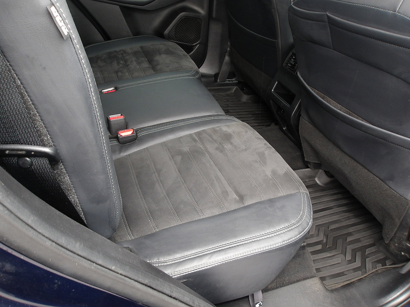 Used 2023 Mitsubishi Outlander SE AWD/4WD image 11