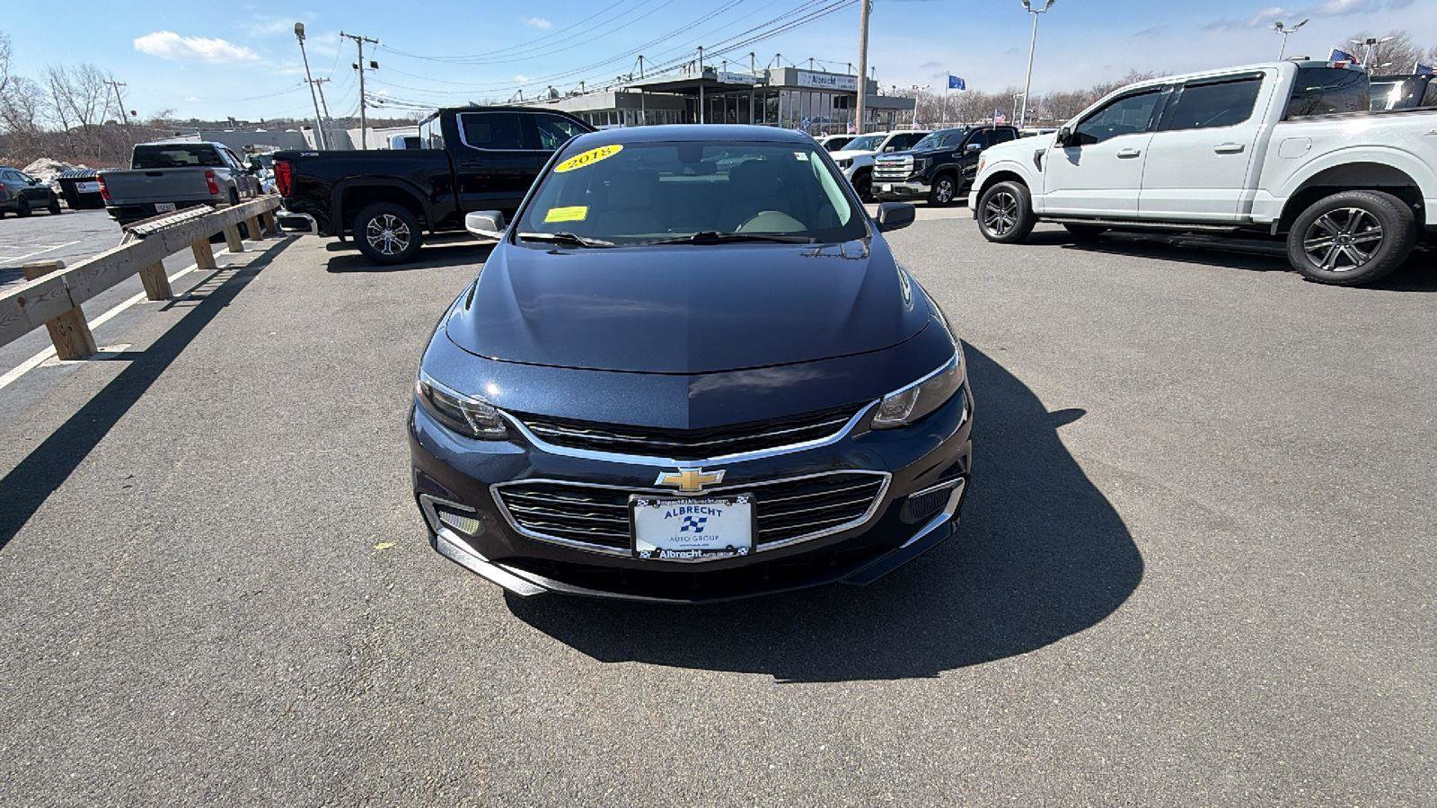 Used 2018 Chevrolet Malibu LS image 2
