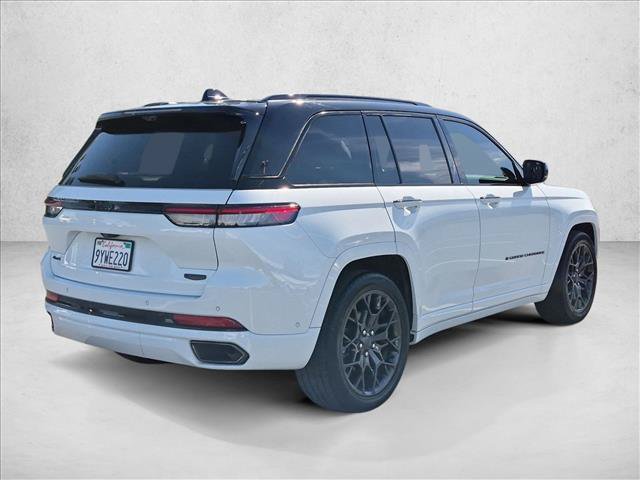 Used 2025 Jeep Grand Cherokee Summit AWD/4WD image 5