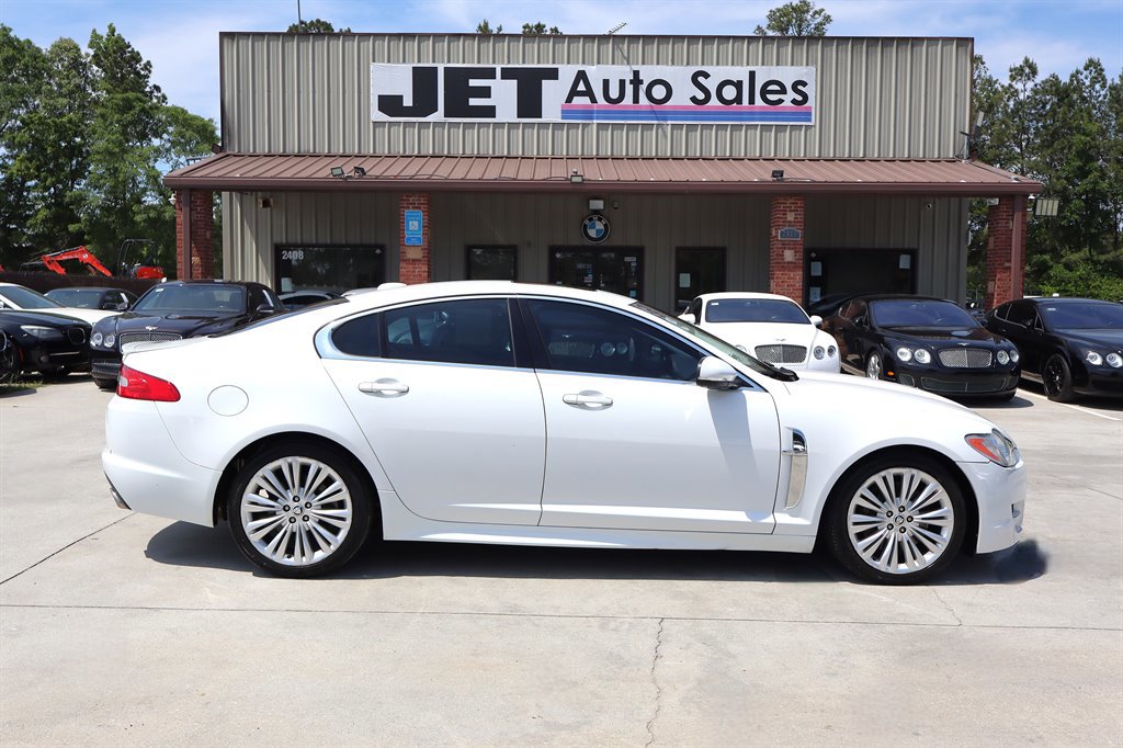 Used 2011 Jaguar XF RWD image 8