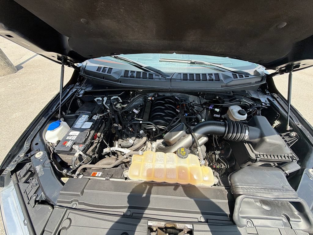 Used 2018 Ford F150 Lariat w/ Equipment Group 502A Luxury AWD/4WD image 34