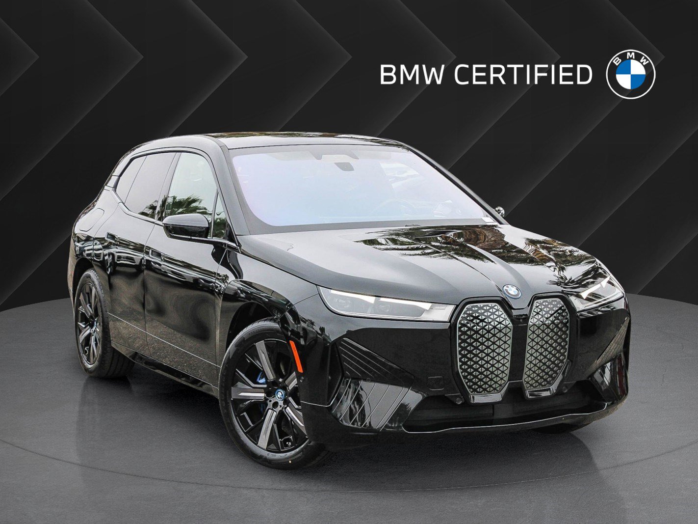 Used 2024 BMW iX xDrive50 w/ Sport Package AWD/4WD image 1