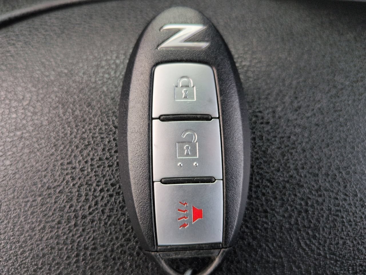 Used 2017 Nissan 370Z Coupe RWD image 25