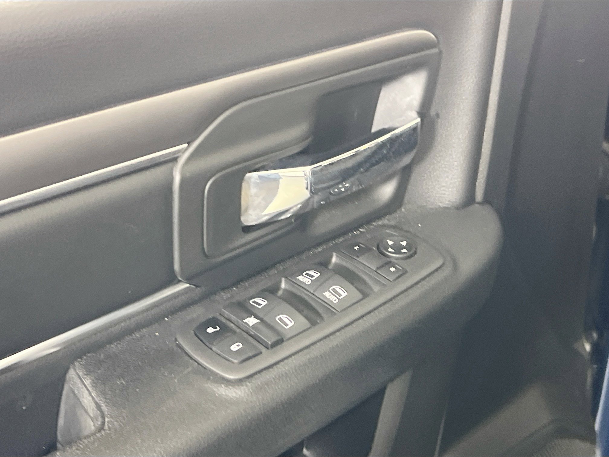 Used 2022 RAM 1500 Classic Warlock image 17