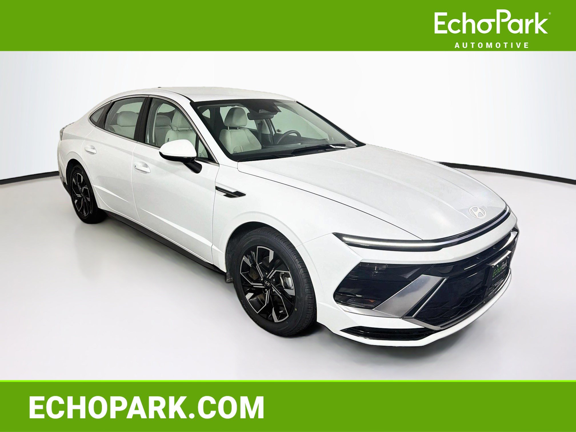 Used 2025 Hyundai Sonata SEL FWD image 1