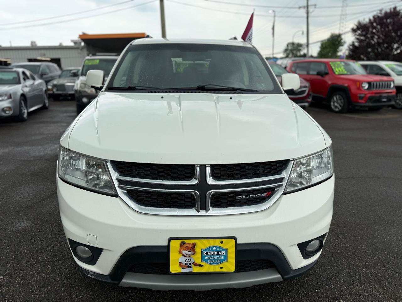 Used 2015 Dodge Journey SXT w/ Flexible Seating Group FWD image 2