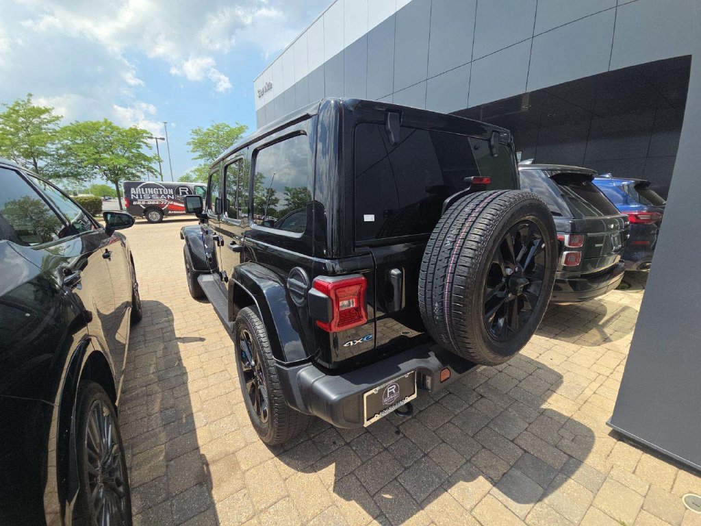 Certified 2022 Jeep Wrangler Unlimited Sahara w/ Cold Weather Group AWD/4WD image 4