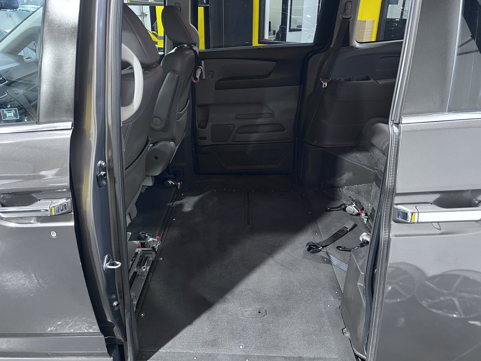 Used 2011 Honda Odyssey EX-L image 20