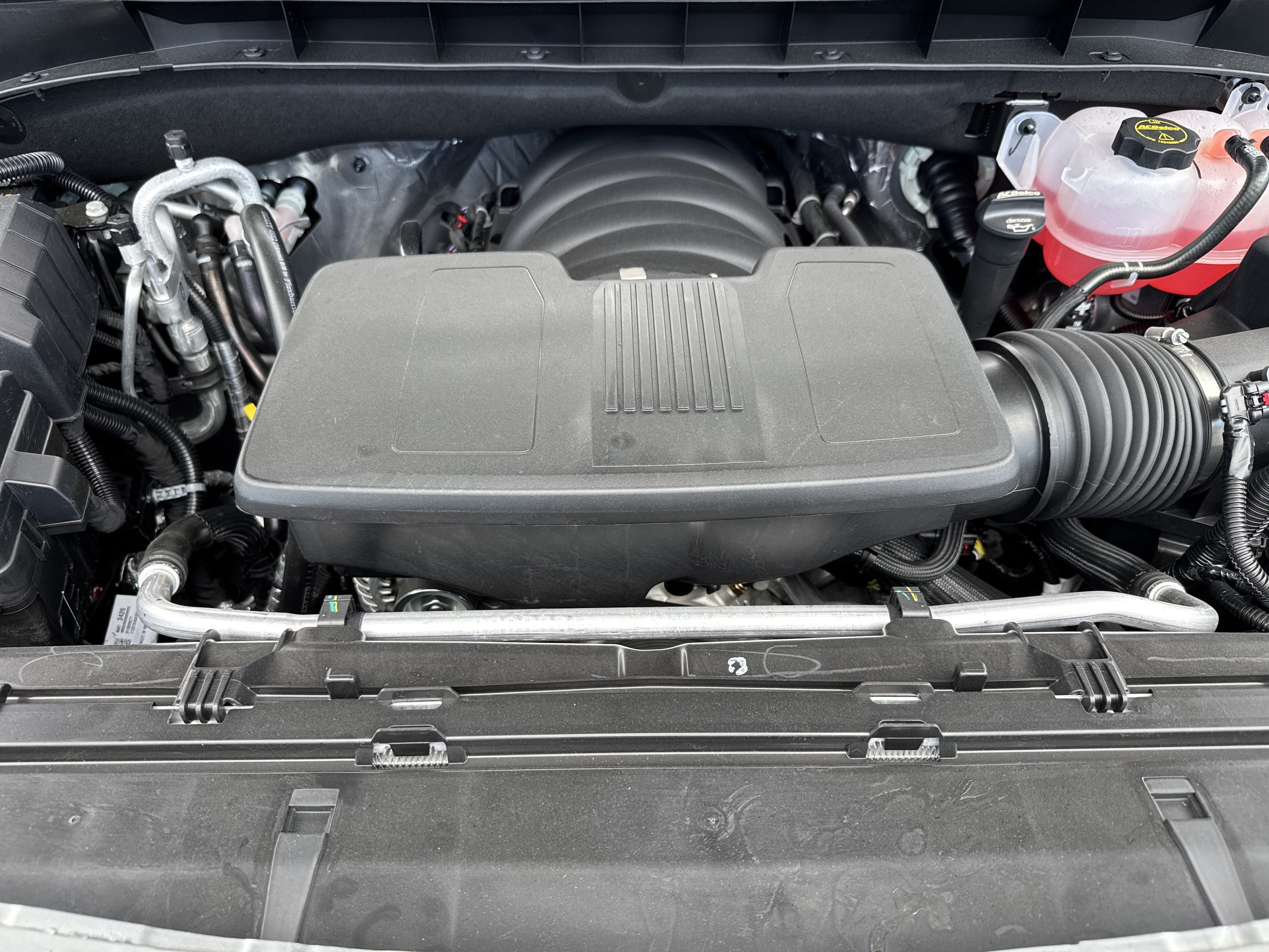 New 2026 GMC Yukon Elevation AWD/4WD image 33