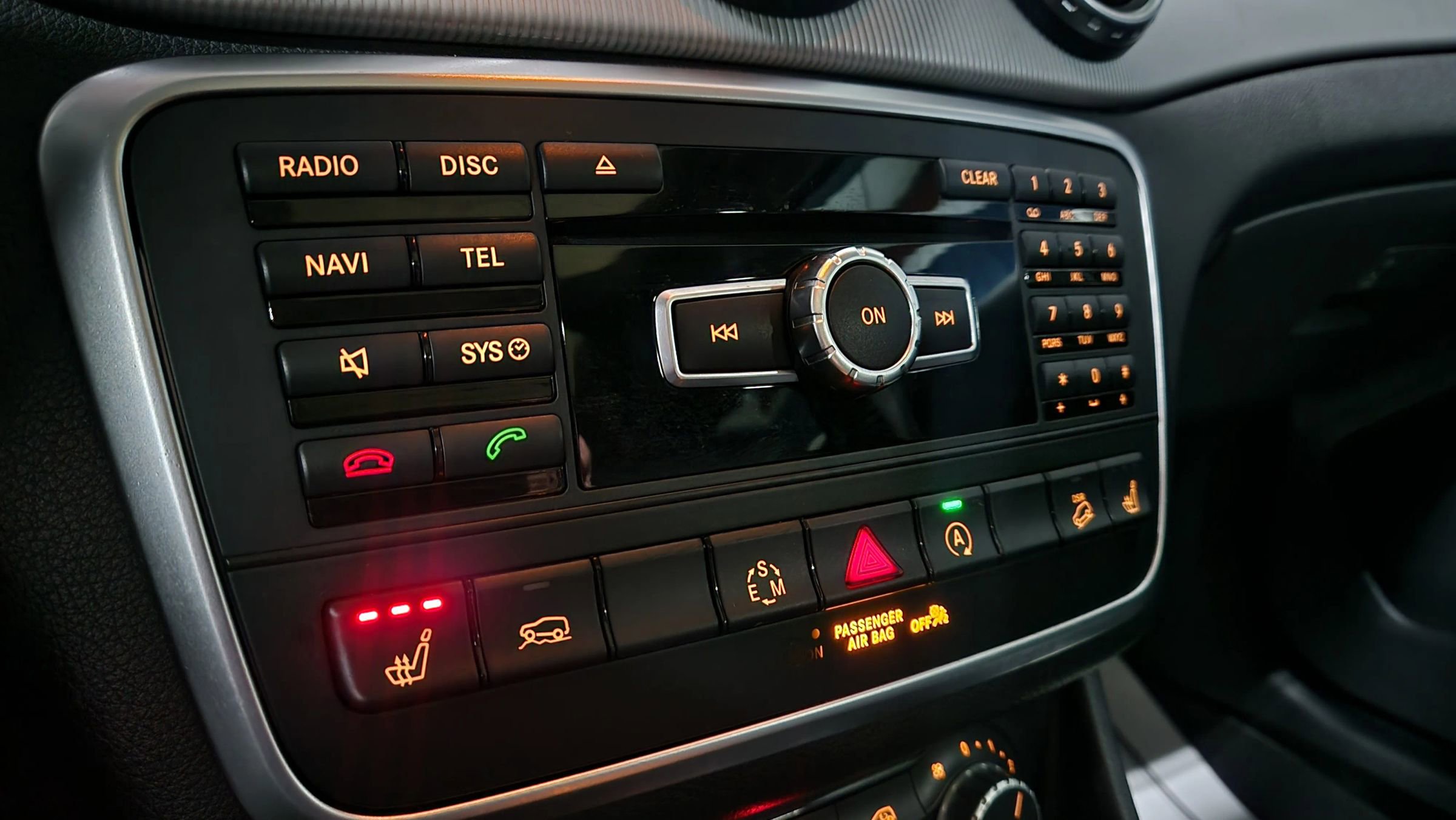 Used 2015 Mercedes-Benz GLA 250 4MATIC image 30