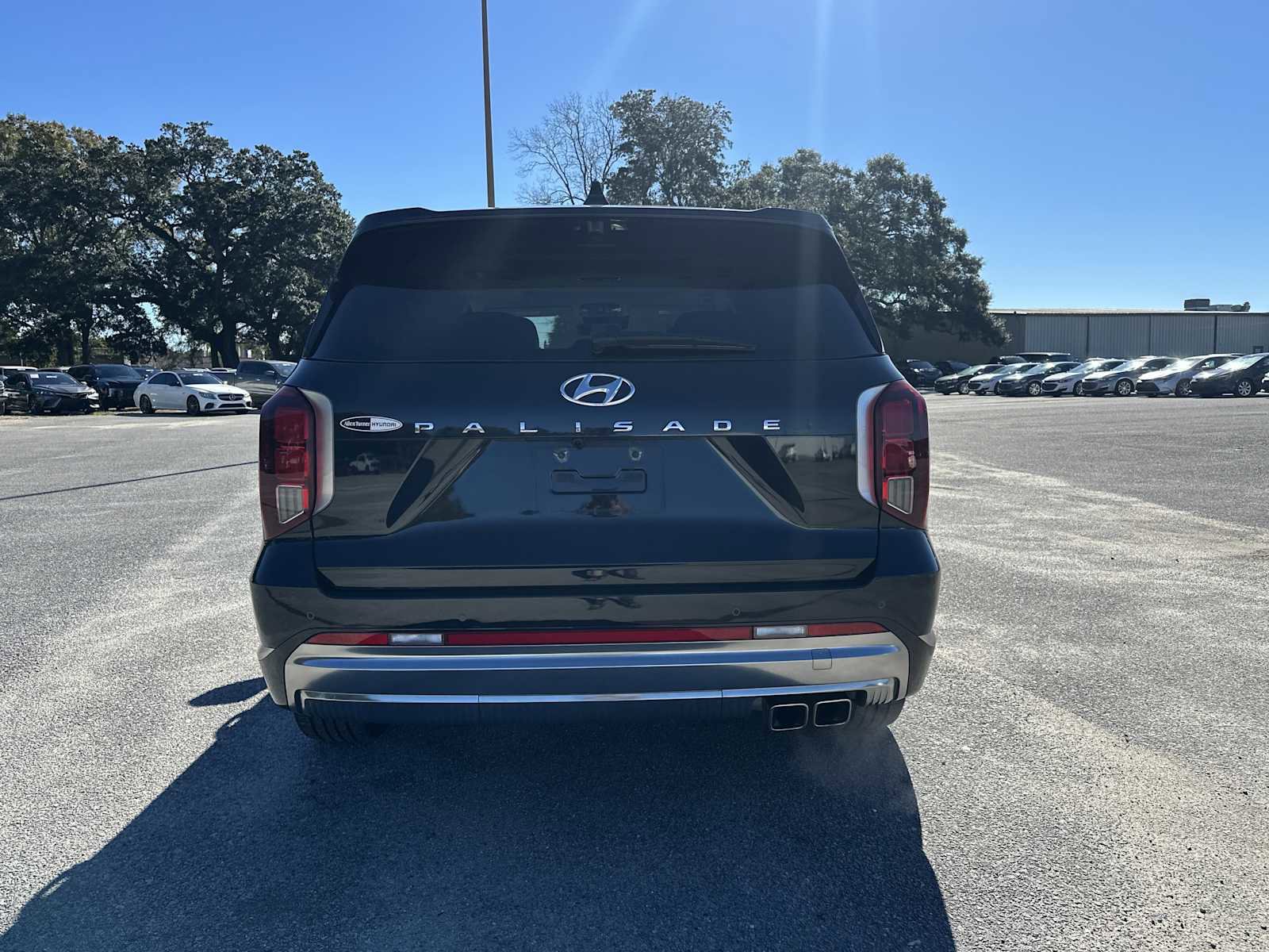 Used 2023 Hyundai Palisade Calligraphy image 7