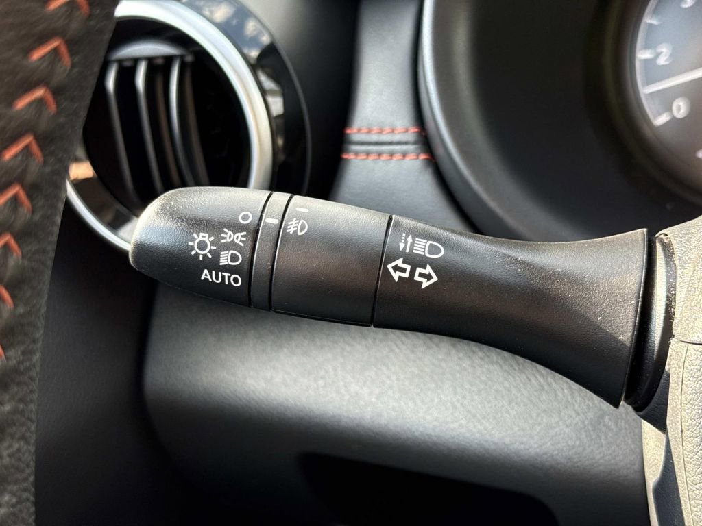 Used 2024 Nissan Kicks SR FWD image 11