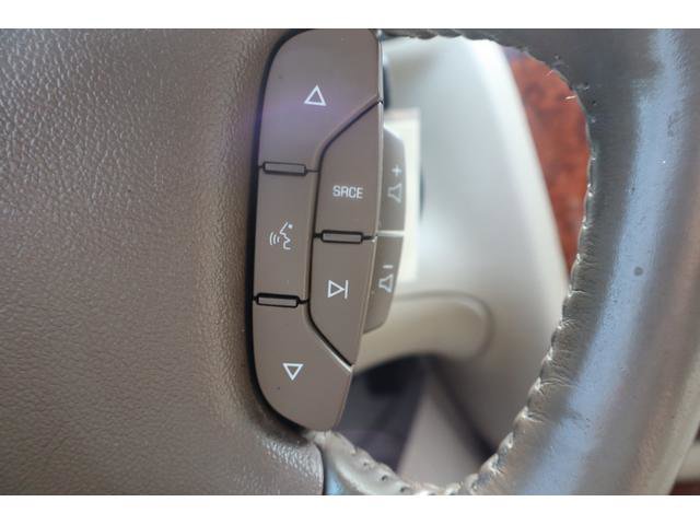 Used 2006 Cadillac DTS w/ Sun And Sound Package FWD image 13