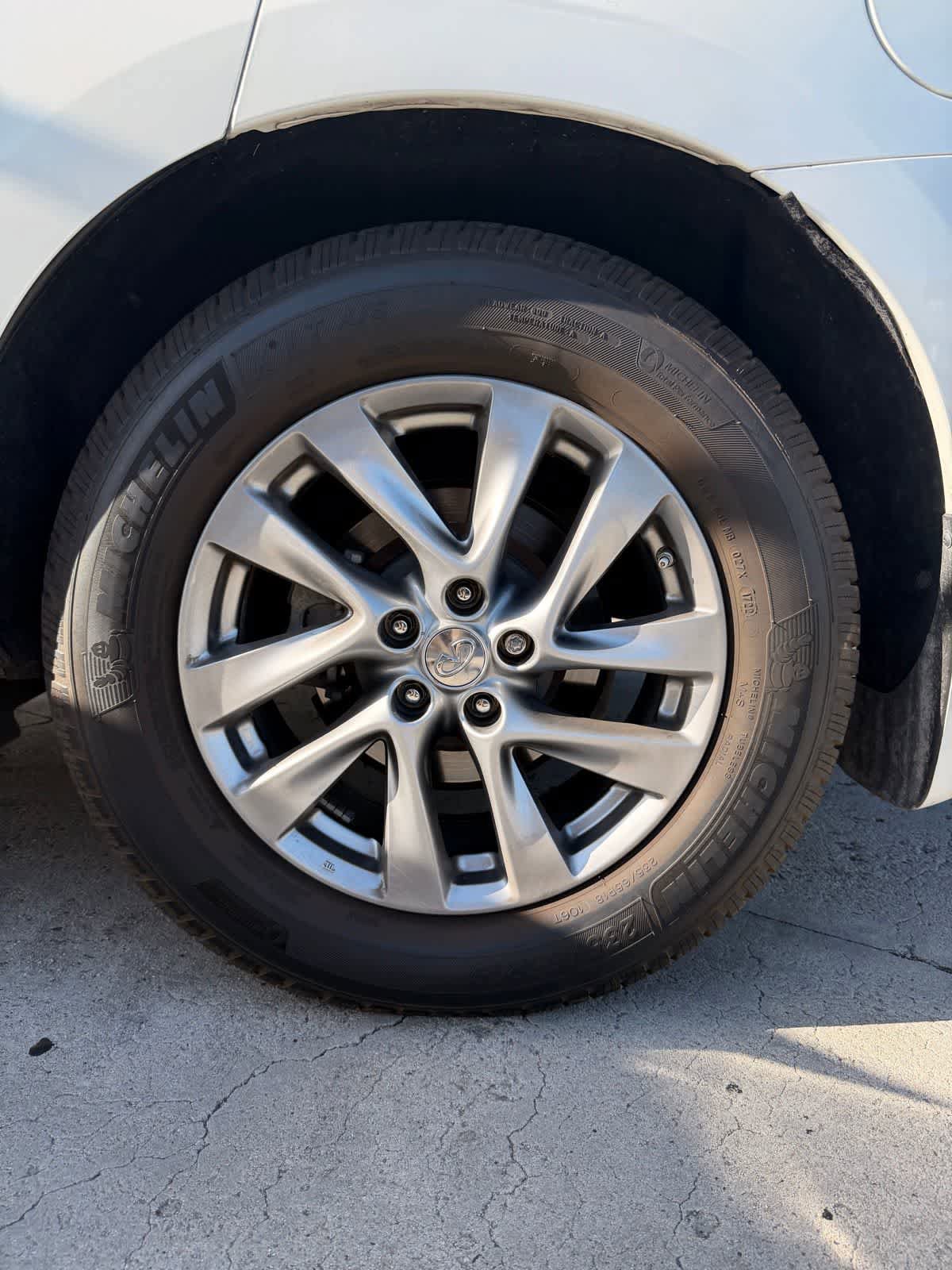 Used 2015 INFINITI QX60 Luxe w/ Premium Package AWD/4WD image 23