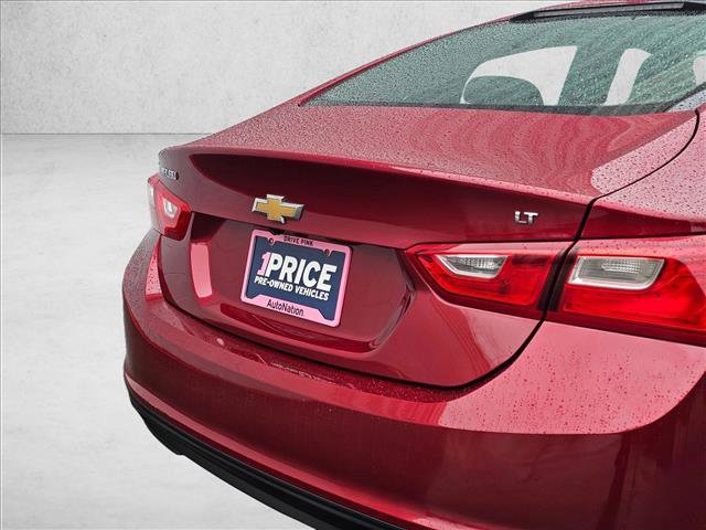 Used 2018 Chevrolet Malibu LT FWD image 12