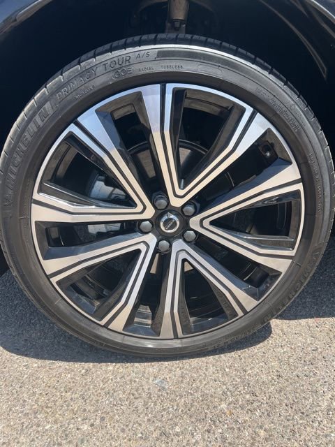 Used 2023 Volvo XC60 B5 Ultimate w/ Climate Package AWD/4WD image 35