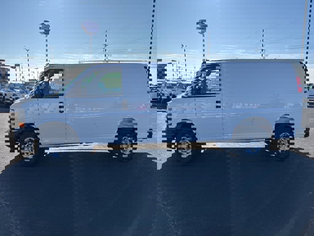 New 2025 Chevrolet Express 3500 Extended w/ Driver Convenience Package image 6