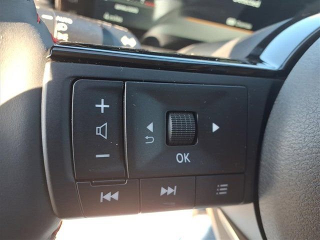 New 2026 Nissan Kicks SR image 21