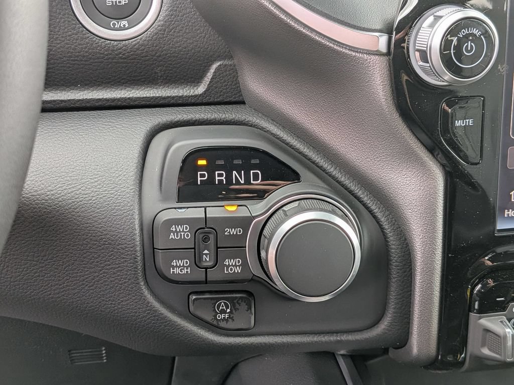 New 2026 RAM 1500 Big Horn AWD/4WD image 20