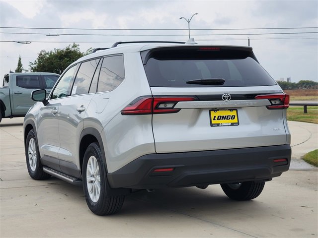 New 2026 Toyota Grand Highlander XLE image 4